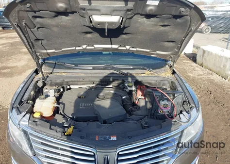 2016 Lincoln Mkc Reserve z USA, uszkodzony, nr VIN 5LMTJ3DH2GUJ12449